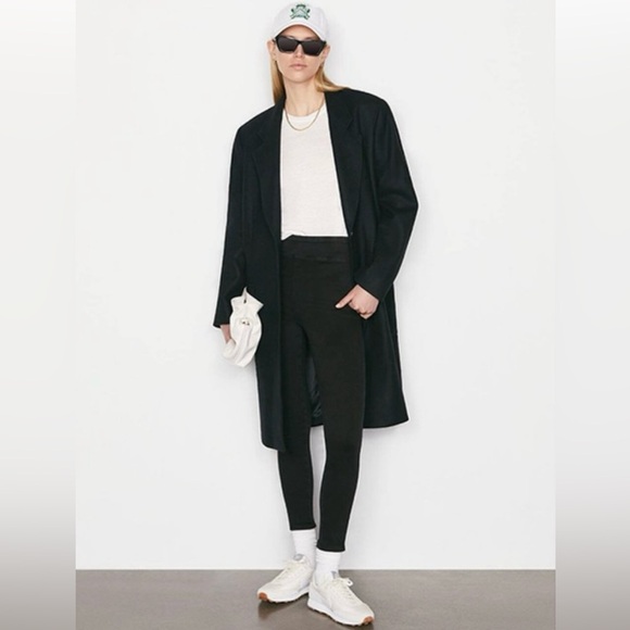 Frame The Jetset Skinny Crop in Sheen Noir - Picture 6 of 16